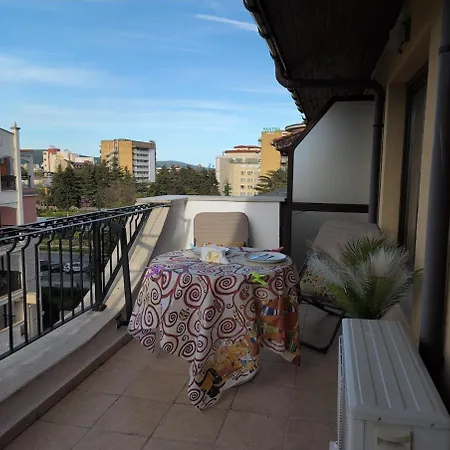 Modern Apartment, Pool Mountain Views Terace Sea Apartment