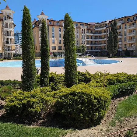 Modern Apartment, Pool Mountain Views Terace Sea Apartment *