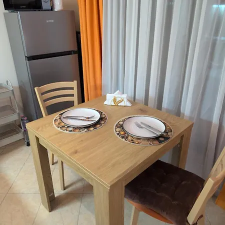 Modern Apartment, Pool Mountain Views Terace Sea Apartment