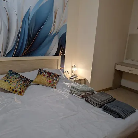 Modern Apartment, Pool Mountain Views Terace Sea Apartment *