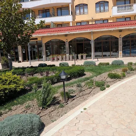 Modern Apartment, Pool Mountain Views Terace Sea Sunny Beach